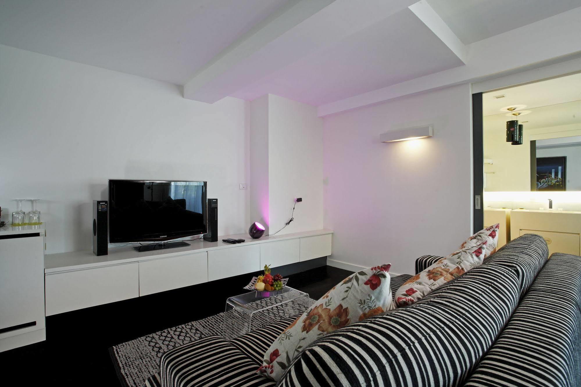 B - Lay Tong Resort Phuket Extérieur photo